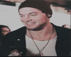To give tribute to his late father he uses to wear his father's wedding ring on a necklace.